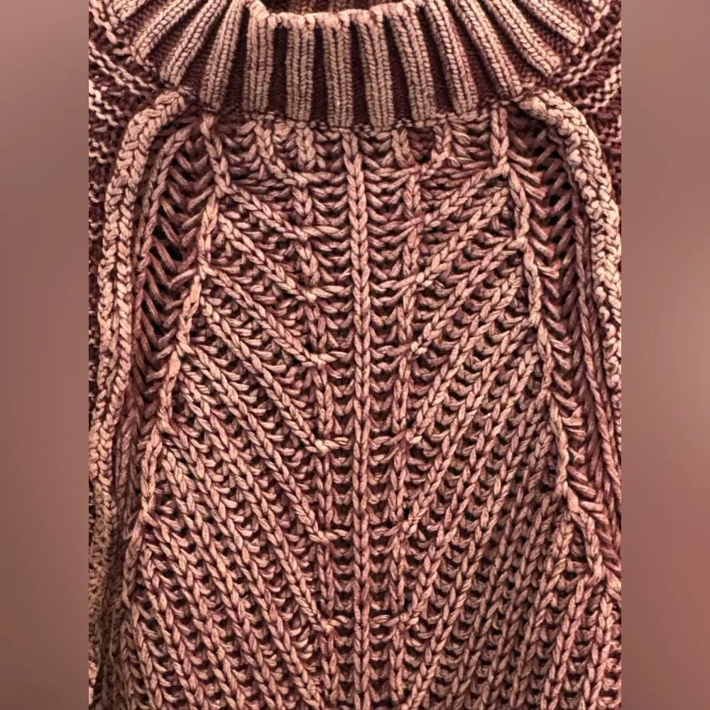 Free People Chunky Cable Turtleneck Sweater in Dusty Rose
